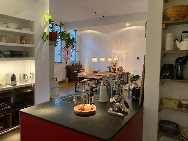 De Oude Bakkerij Fabriek, Industriele Prachtige Woning Apartment Rotterdam Netherlands
